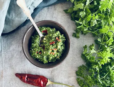 Hemmagjord pesto med chili