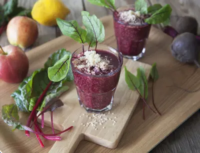 Färskpressad röd juice