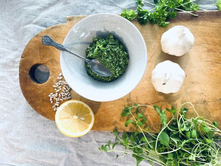 Egen pesto med solrosfrön