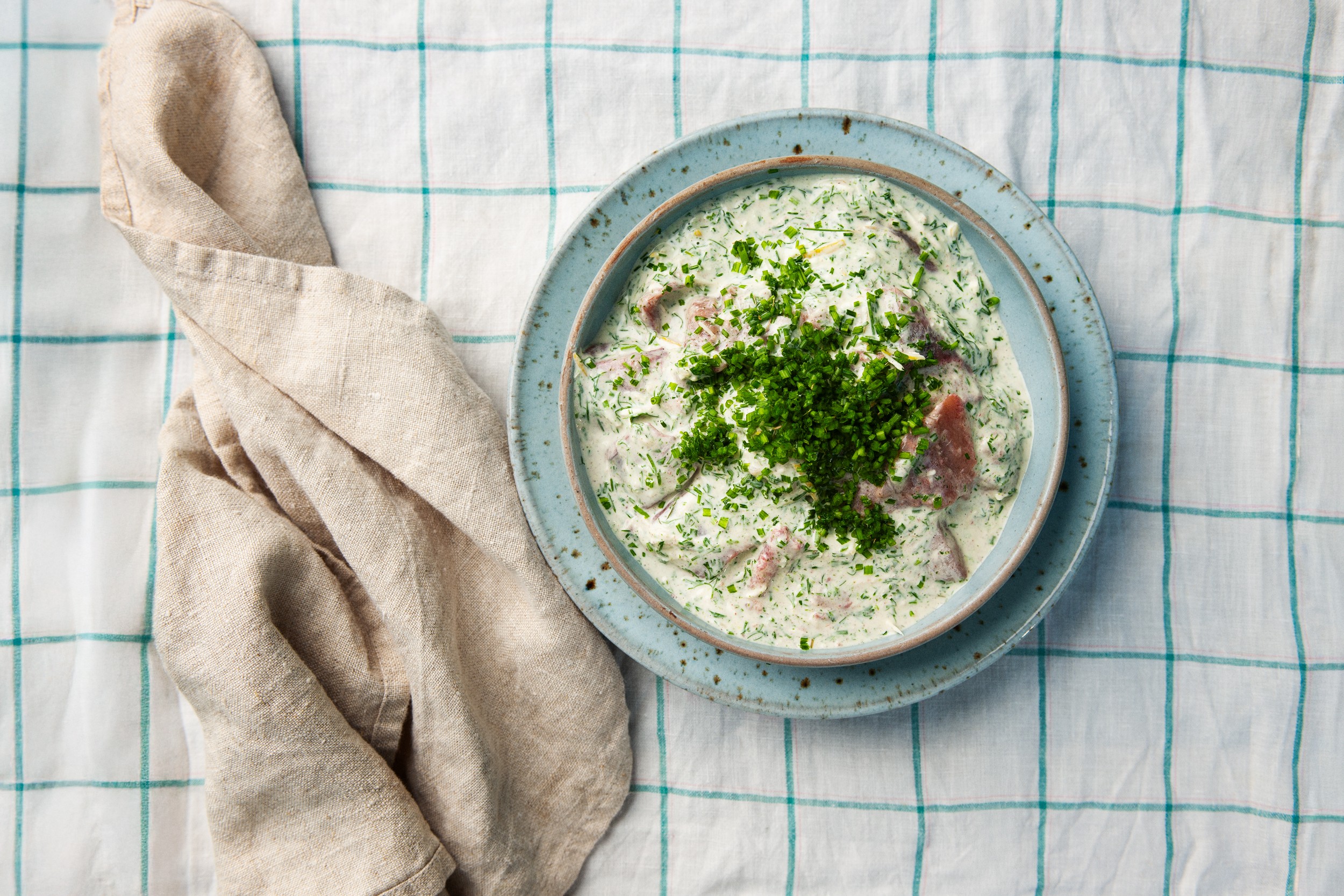 Krämig sill med gräslök, dill och pepparrot
